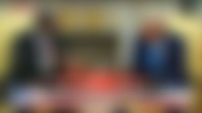 Post media background