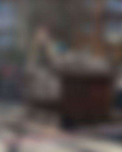 Post media background