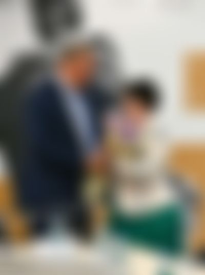 Post media background