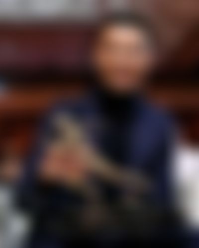 Post media background