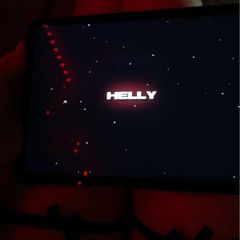 helly 女 avatar