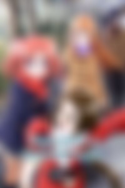 Post media background