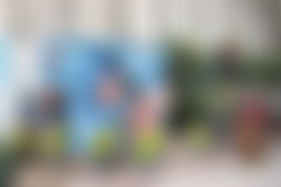 Post media background