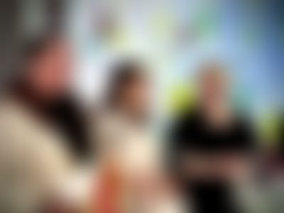 Post media background