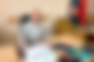 Post media background