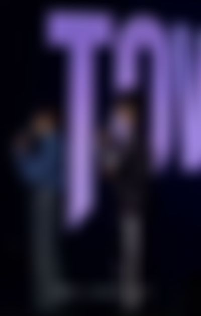 Post media background