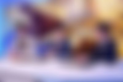 Post media background