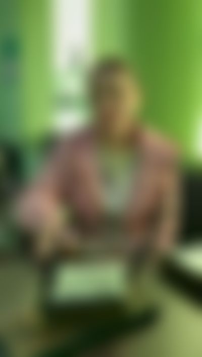 Post media background