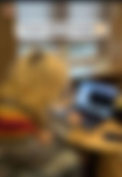 Post media background