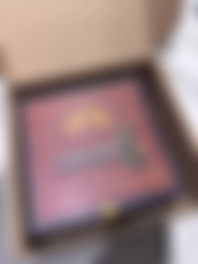 Post media background