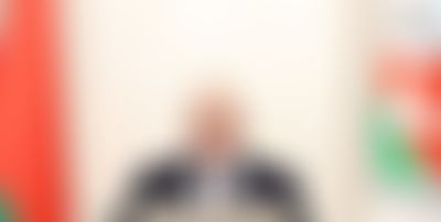 Post media background