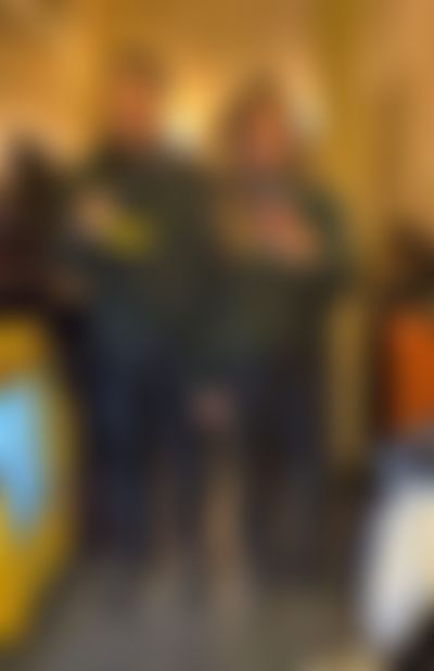 Post media background
