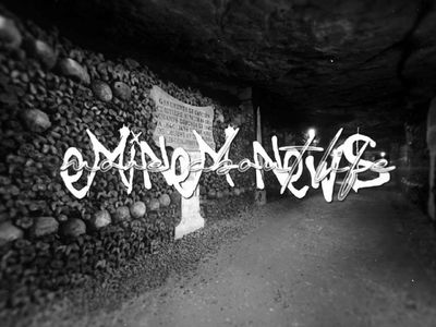 Post media
