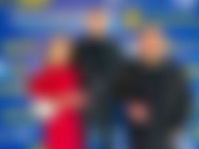 Post media background