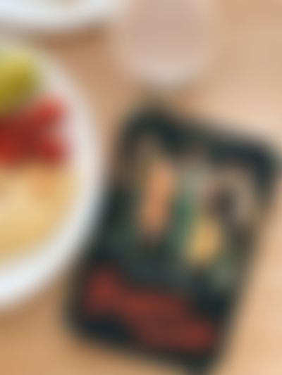 Post media background