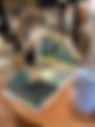 Post media background