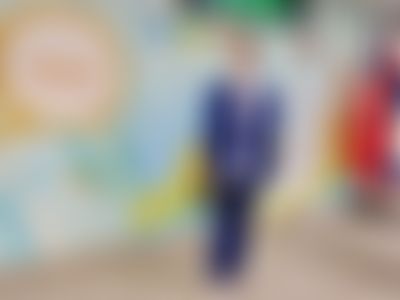 Post media background