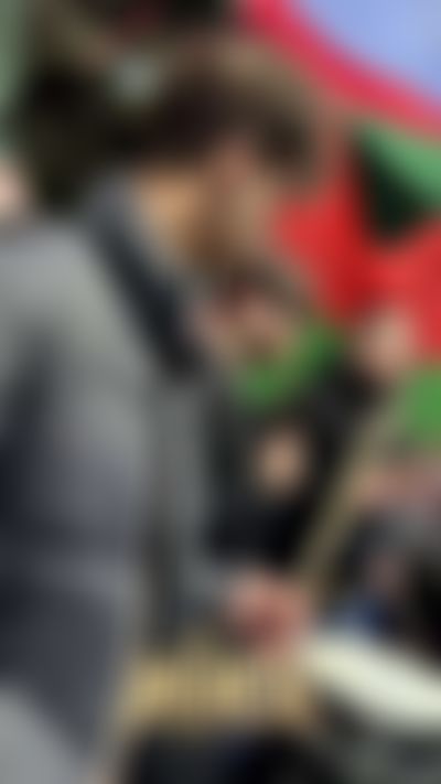Post media background