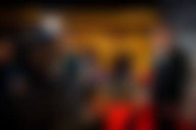 Post media background