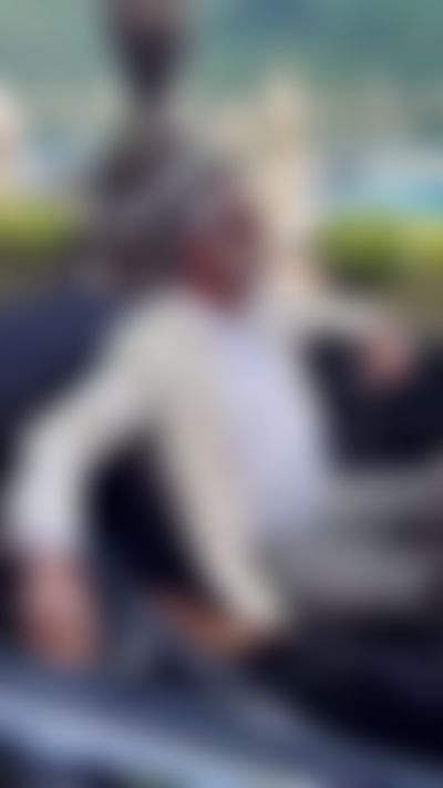 Post media background