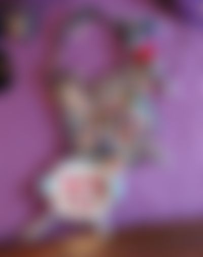 Post media background