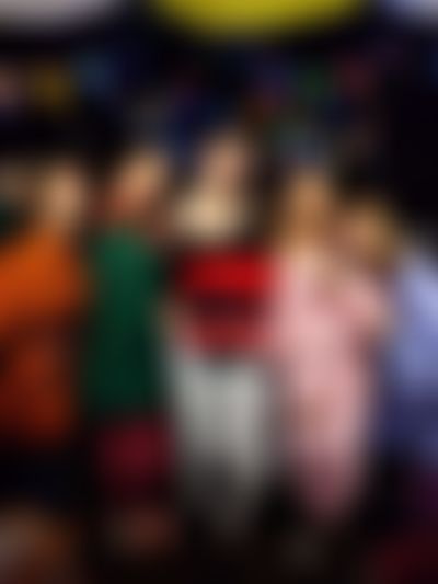Post media background