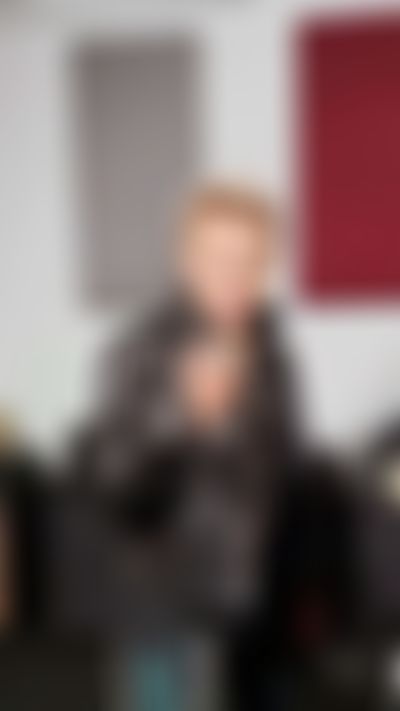 Post media background