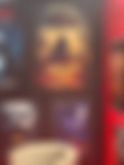 Post media background