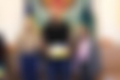Post media background