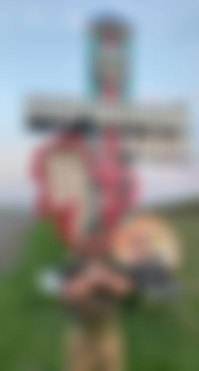 Post media background