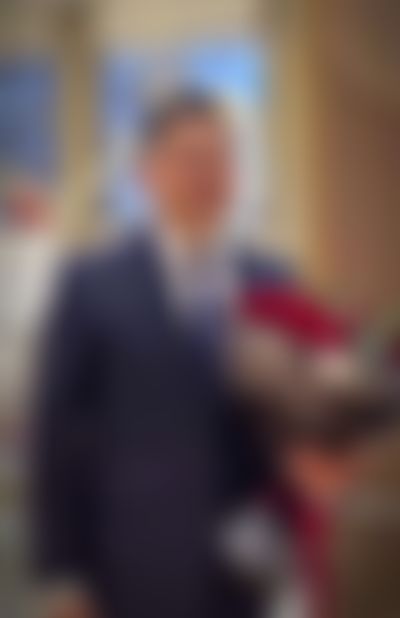 Post media background