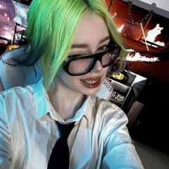 🔒 Diva Mila avatar