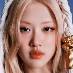 ⚜️ 𝐑𝐎𝐒𝐈𝐄 𝐏𝐎𝐒𝐈𝐄 ⚜️ avatar