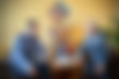 Post media background