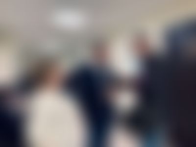 Post media background