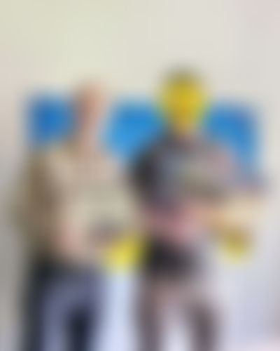 Post media background