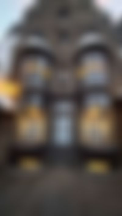 Post media background
