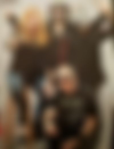 Post media background