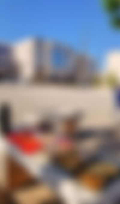 Post media background