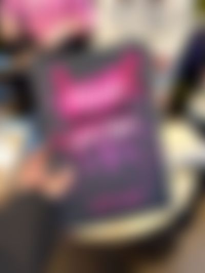 Post media background