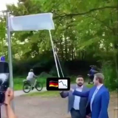 Post media