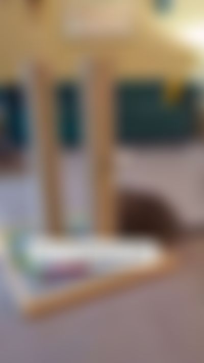Post media background