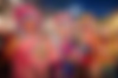 Post media background