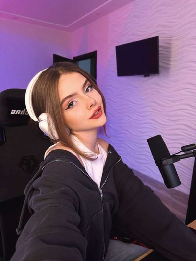 Post media