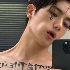 -- 𝐄𝐕𝟗𝟗 -- avatar