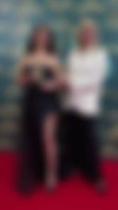 Post media background