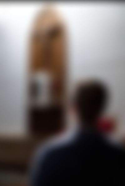 Post media background