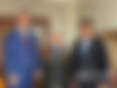 Post media background
