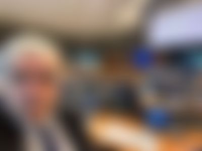 Post media background