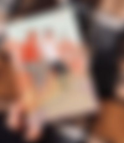 Post media background
